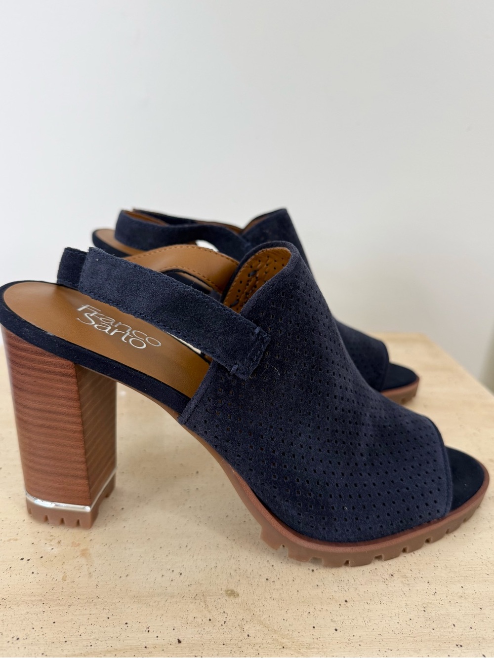 NIB Franco Sarto Navy Suede Open-Toe Block Heel Sandals 10 Medium